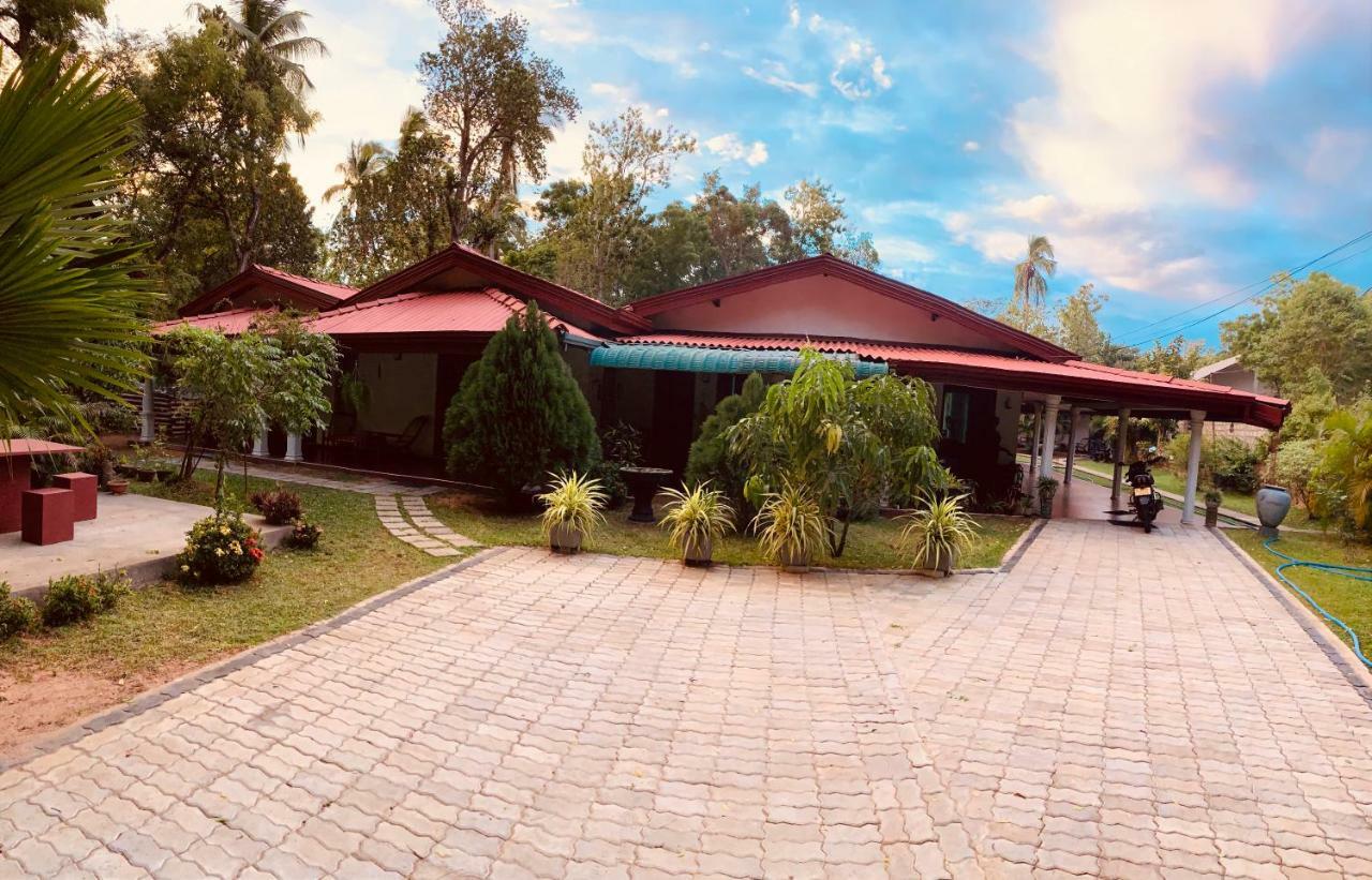 Lal Home Stay Sigiriya Eksteriør bilde